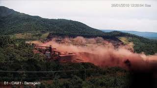 Brazil 2019  The exact moment a dam burst in Brumadinho Brazil on 25 January 2019 [upl. by Bekki]