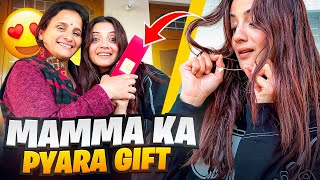 EMOTIONAL GIFT 🥹  ARYANSHI SHARMA [upl. by Welsh]