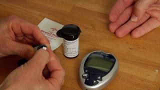 Medical Information  How to Use a Glucometer [upl. by Coral889]