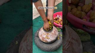 Gujarati Traditional Umbadiyu Dish🤯 Jethalal Ka Favourite shorts gujaratidish indianstreetfood [upl. by Nessy]