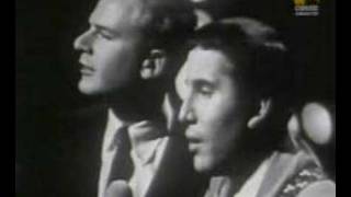 Simon and Garfunkel  Homeward Bound 1966  Live [upl. by Hunter]