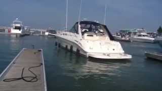 Docking a 410 Sea Ray Sundancer [upl. by Clark]