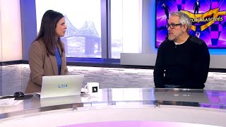 «Chanteurs masqués» le Caméléon lemporte voyez l’entrevue avec Michel Courtemanche [upl. by Suoivatra934]