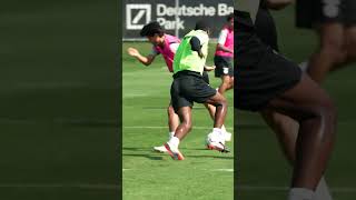 Mo Dahoud packt im Training die Hacke aus 🧙 [upl. by Ardeid904]