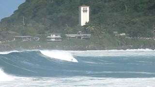 Hawaii North Shore Big Waves Eddie Aikau surf competition Dec 7 2009 [upl. by Svensen]