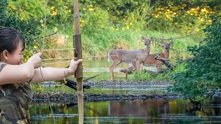 Bamboo Whistle Lures Deer  Deer Will Come Soon Dig a Big Trap and Ambush Part 12 [upl. by Lertnahs742]