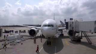 Inaugural flight landing at Chicago OHare  Boeing 777  Emirates Airline [upl. by Rramo]