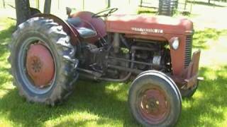 Massey Ferguson 35 Deluxe Farm Tractor [upl. by Hatty158]