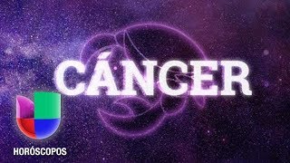 Cáncer en el mes de Géminis  Univision Horóscopos [upl. by Steffin]