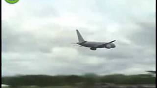 757 High Speed Low Altitude Flyby [upl. by Sorcim704]