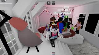 New Roblox Con Game  Roblox Condo Game January 2021  2021  Discord server [upl. by Rhoads]