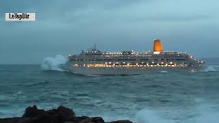 Bateaux de Croisière en Pleine Tempête  Bateau de Croisière tempête en mer [upl. by Travers134]