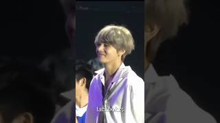 The reaction of idols before Taehyungs beauty taehyung v bts idol [upl. by Toll]