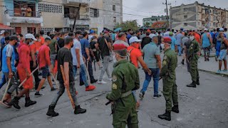 AL FIN HOLGUÍN y Las TUNAS en Las CALLES Hasta QUEMAN Otra Figura de FIDEL Ultimas Noticias de Cuba [upl. by Clarie]