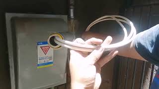 COMO INSTALAR UNA ACOMETIDA BIFASICA 220V [upl. by Nassah696]