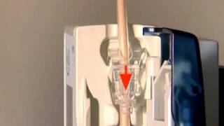 Fresenius Kabi Applix Smart INSTALLING THE GIVING SET [upl. by Sllew]