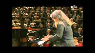 Robert Schumann Klavierkonzert aMoll op 54 Riccardo Chailly  Martha Argerich [upl. by Ayram983]