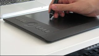 Wacom Intuos Pro Review da Smartphone Italia [upl. by Downe]