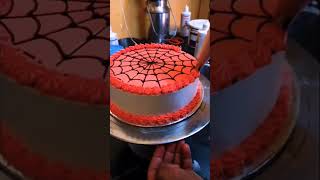 Spider cake cake cakedecorating trending ytshorts spidermancakedesign viralshorts cakeideas [upl. by Ettegroeg]