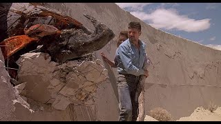 Tremors Full Movie Fact and Review in english  Kevin Bacon  Fred Ward [upl. by Anilocin]