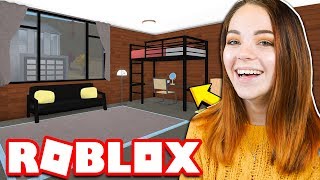 MY GIRLFRIEND BUILDS HER BLOXBURG HOUSE Roblox [upl. by Ramuk]