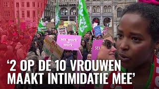 Grote opkomst Feminist March op de Dam [upl. by Nnayram939]