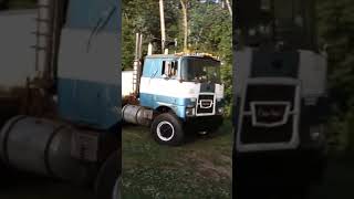 12V71 Detroit Diesel Brockway Cabover [upl. by Magee558]