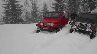 Jeep Wrangler im Schnee [upl. by Enoob]