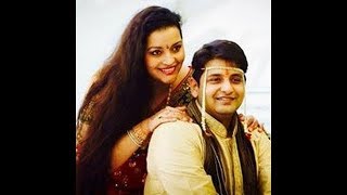 RENU DESAI SECOND HUSBAND PHOTOS RENU DESAI ENGAGEMENT RENU DESAI SECOND MARRIAGENEWS BOWL [upl. by Idnod253]