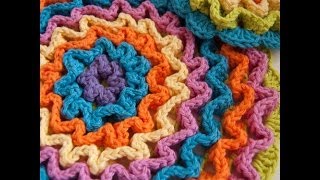 How to Crochet Wiggly Crochet in the Round and the Wiggle It Trivet [upl. by Straub928]