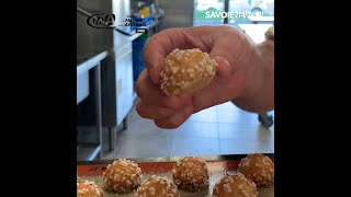 CUISINE  La recette des chouquettes [upl. by Arraeis]