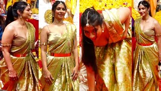 Kajol Sister Tanisha Mukherjee Absolutely Stunning Look in Green Saree At Durga Puja 2022 [upl. by Loree]