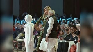 Mitra robot greets Ivanka Trump PM Modi at GES 2017  Global Entrepreneurship Summit [upl. by Alletneuq]