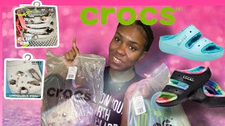 Crocs classic cozzzy sandals and jibbitz unboxing and try on Mini haul crocs tryonhaul 🤯❤️ [upl. by Taam]