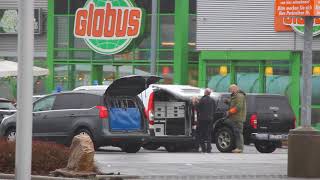 Bonbons statt Bombe Polizeialarm im Globus IdarOberstein [upl. by Noit636]