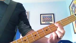 I Predict A Riot Kaiser Chiefs Bass Cover Lesson [upl. by Walliw]