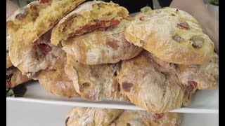 Pizzi Leccesi o Pucce typical Salento recipe  Semolina Focacce [upl. by Ybrad]