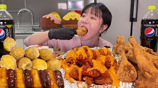 새벽에 배고파서 한달만에 소스 듬뿍 뿌린 바삭한 치킨 먹었습니다🤤│MUKBANG [upl. by Yearwood]