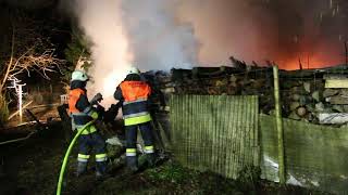 Hohenems Brand einer Riedhütte sorgt für Großeinsatz der Feuerwehr [upl. by Katerina]