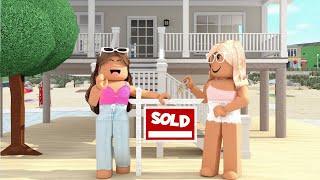 Finding pxiypip Her DREAM VACATION HOME  Bloxburg House Hunters  Episode 1  WITH VOICE [upl. by Jerusalem]