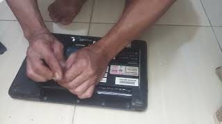 Tutorial Melepas keyboard Laptop Lenovo ideapad Z460 [upl. by Ahsiliw158]