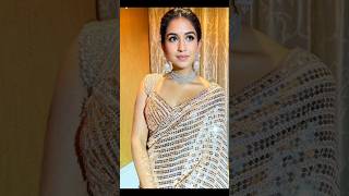 Shaadi k baad itni kyu preshan bollywood bollywoodnews news fashion viralvideo love wedding [upl. by Raviv941]