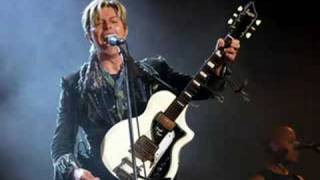 David Bowie Starman live in Australia 2004 [upl. by Nylesoy]