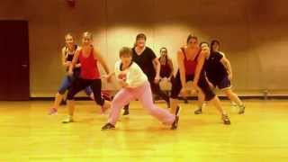 quotLA LOVEquot by Fergie  Dance Fitness Workout Valeo Club [upl. by Byrd794]