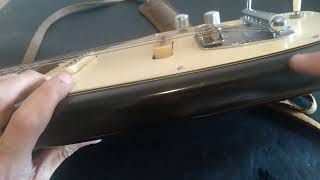 tremolo vibrato fender mustang tip  jazzmaster stratocaster como funcionan [upl. by Leirbaj22]