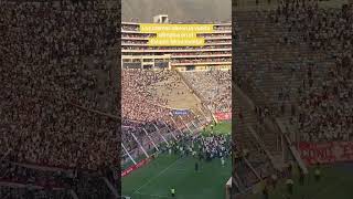 Universitario dio la vuelta olímpica en el Estadio Monumental  Shorts [upl. by Ardna]