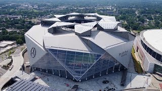 The Atlanta Falcons Revolutionary New Stadium Is Unlike Any Other Youve Seen [upl. by Malcolm]