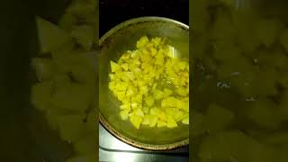 Best easy potato 🥔 fry♥️quick and easy potato fryshortvideomusic [upl. by Aldwon]