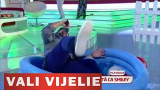 Vali Vijelie il imita pe Smiley  Cai verzi pe pereti [upl. by Dail]