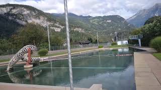 Älteres Schwimmbad in MeiringenBernerOberland 🇨🇭👍😍 [upl. by Lerej]